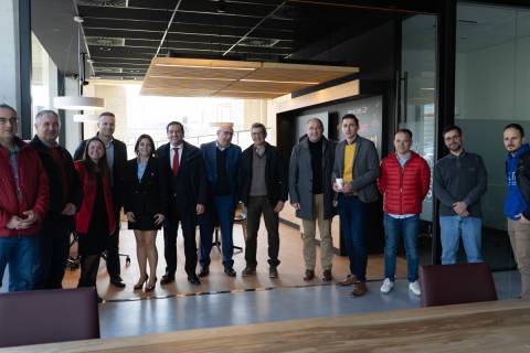 Representantes del Banco Santander y de la UPCT, esta mañana.