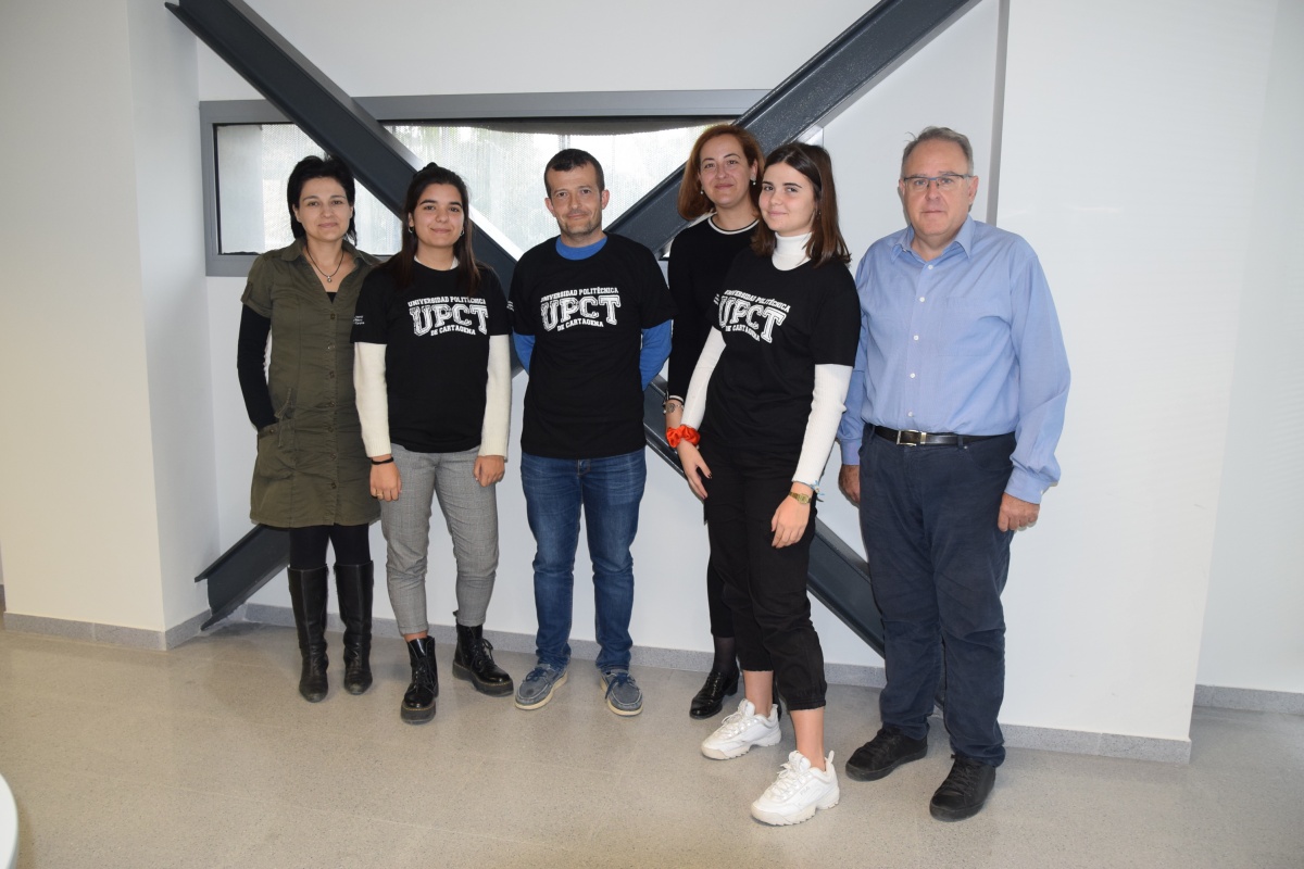 foto: Estudiantes del IES Ruiz de Alda se inician en la investigación con un estudio de economí­a circular en empresas de San Javier